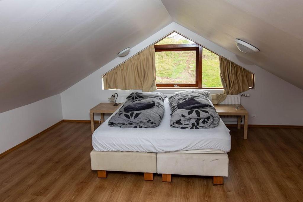 Lysuholl Otel Snæfellsbær Dış mekan fotoğraf