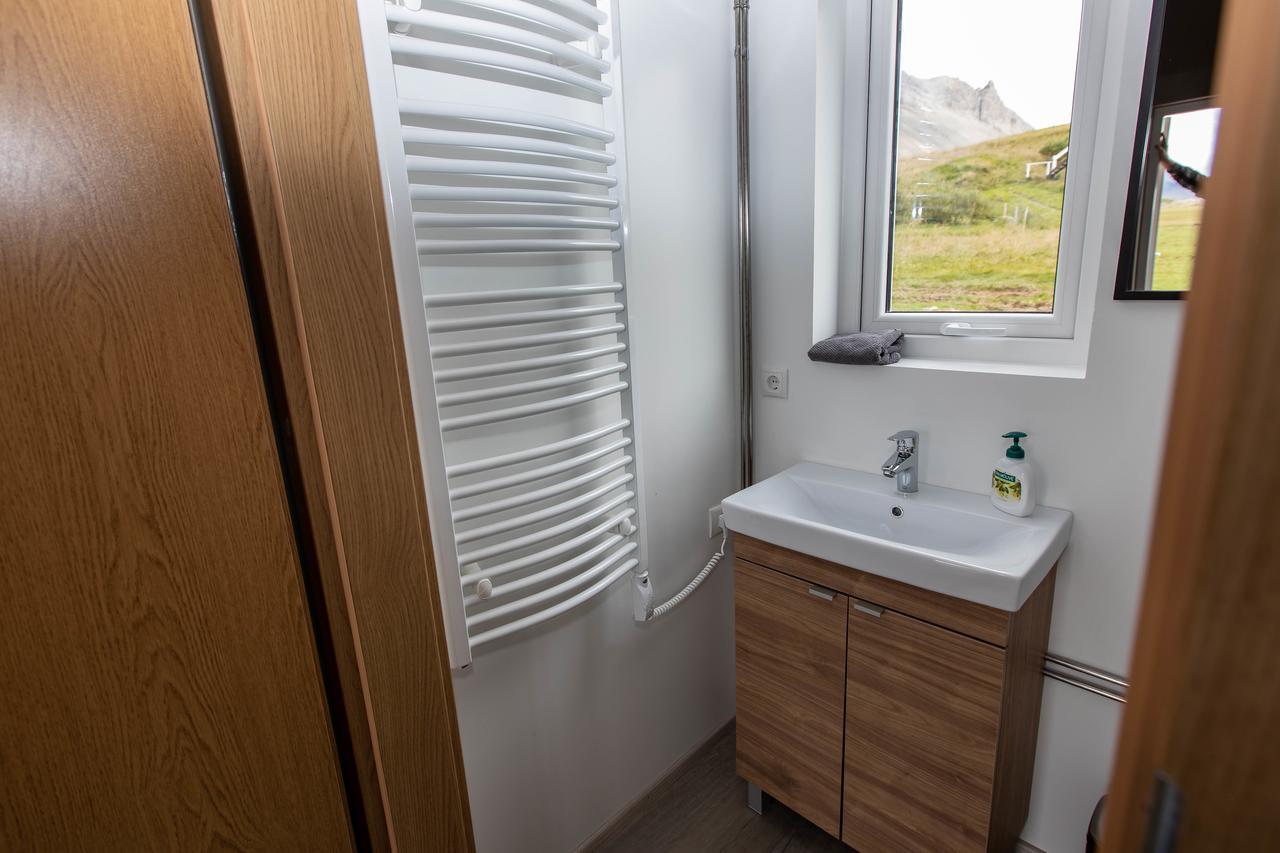 Lysuholl Otel Snæfellsbær Dış mekan fotoğraf